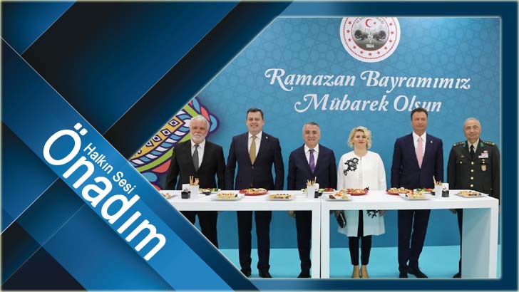 Protokol Bayramın 1’nci günü bayramlaştı