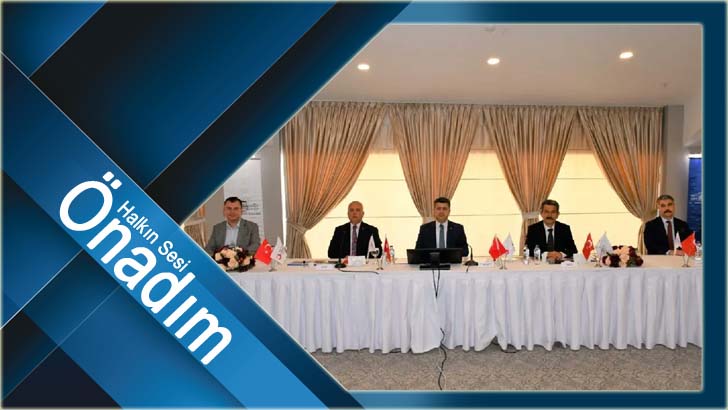 Üç İlin Valisi Düzensiz Göçle Mücadele Kapsamında Buluştu