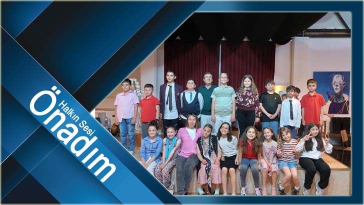 Minik öğrenciler yılsonu etkinliğinde Ahmet Erensoy Gençlik Merkezinde buluştu
