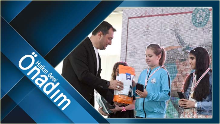 Sokak Hayvanları temalı yarışmalarda dereceye giren eserlere ödülleri törenle verildi