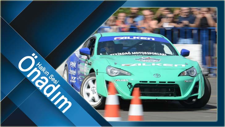 Binlerce Tekirdağlı Drift gösterisi için sahile akın etti
