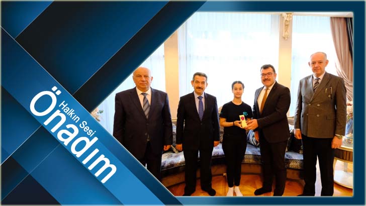 Vali Ekici, TÜBİTAK Başkanı Mandal ve öğrencilerle buluştu