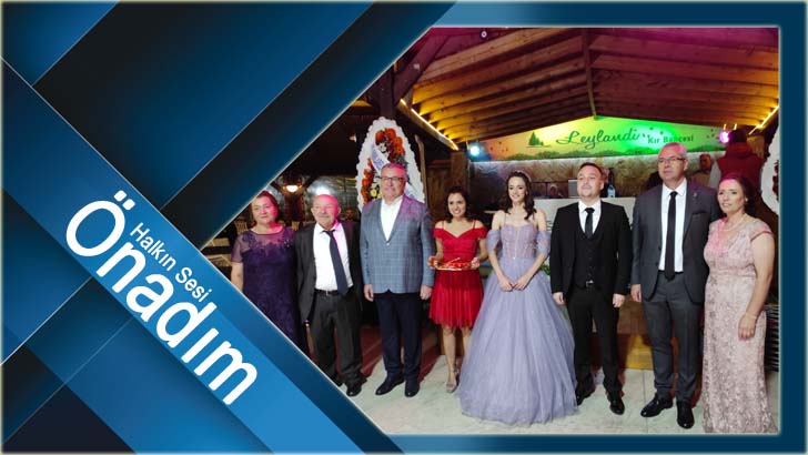 Dermenci ve Bayram ailesinin mutlu günü