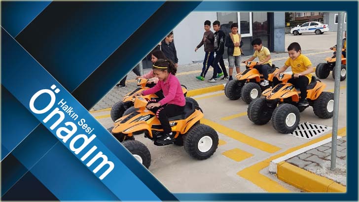 Çorlu çocuk trafik eğitim parkında uygulamalı eğitimler devam ediyor