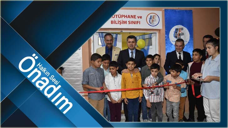 Vali Kırbıyık, “Kütüphane ve Bilişim Sınıfı”nın açılışını çocuklarla birlikte yaptı