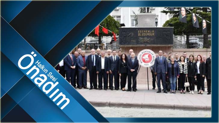 Muhtarlar Günü sebebiyle Çelenk Sunma Töreni gerçekleştirildi