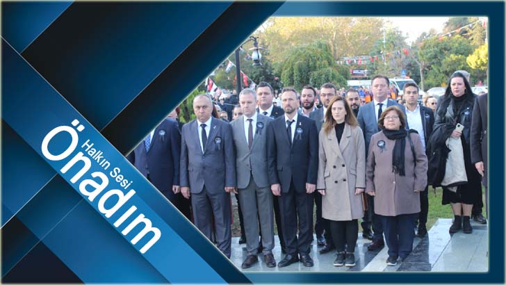 Kırklareli TSO, 10 Kasım “Atatürk’ü Anma Günü Çelenk Sunma Töreni”ne katıldı