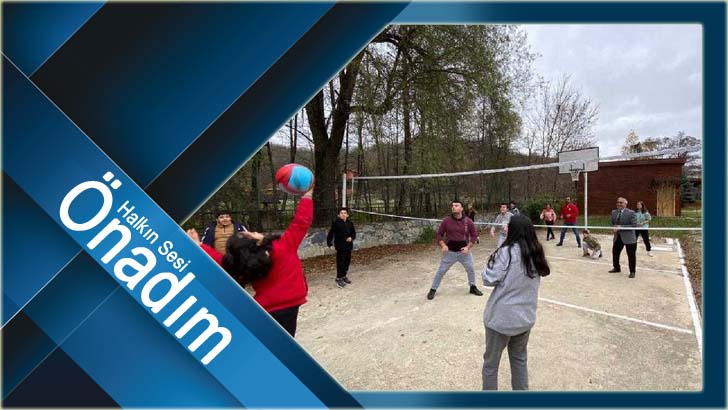 Çocuklar Dereköy Yıldız Dağları Tabiat Eğitim Merkezi'nde buluştu