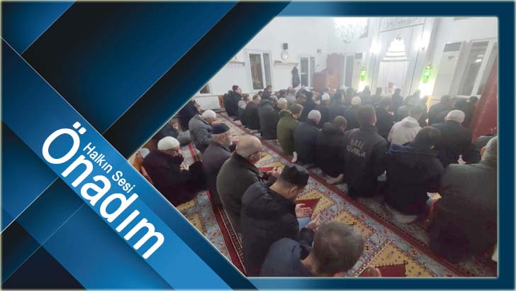Karacaibrahim Mahalle Camiinde sabah namazı buluşması