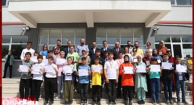 Başkan Çetin Çocuklar ile Karne Heyecanını Paylaştı