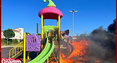 Çocuk Parkını Yaktılar!