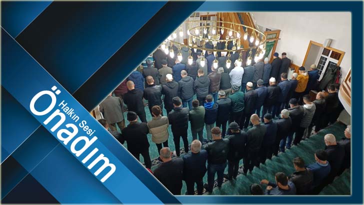 Vatandaş, İslam düşmanı Paludan’a tepkisini camilerden gösterdi