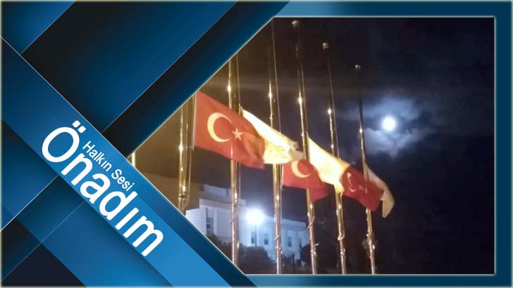 Milli Yas İlan Edildi Kırklareli’nde Bayraklar Yarıya İndi