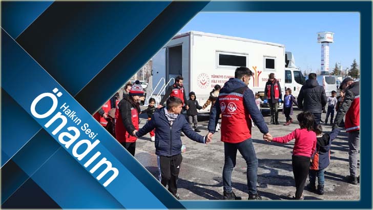 Bakan Derya Yanık: “Deprem bölgesindeki tip 1 diyabet hastası çocuklarımız için ilk etapta 1000 adet kola takılan sensörlü glikoz ölçüm cihazı dağıtacağız”