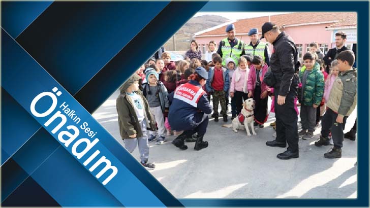 Jandarmadan çocuklara trafik eğitimi
