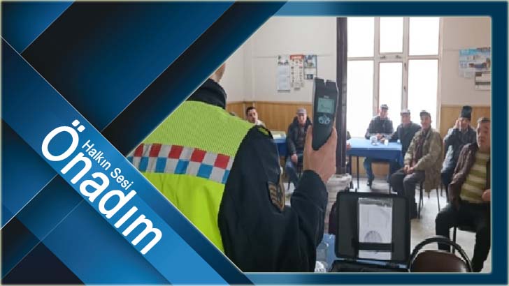 Jandarmadan 26 sürücüye 58 bin TL ceza Vatandaşlara trafik bilgilendirmesi yapıldı