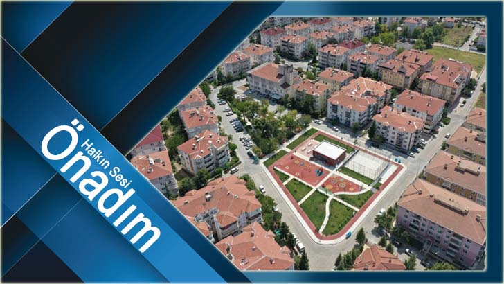 ÖĞRETİM ÜYELİĞİNE ATANAN AKADEMİSYENLERE BELGELERİ TAKDİM EDİLDİ
