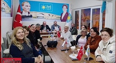 İYİ Partili Kadınlar Ev Ziyaretlerine Başladı
