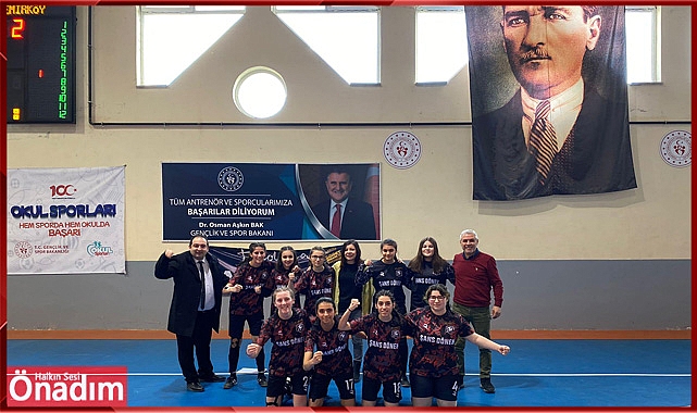 Kızlar futboldan ne anlar diyenleri utandırdılar