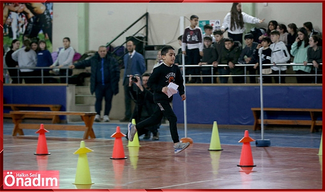 Öğrenciler karne öncesinde kış etkinliğinde buluştu