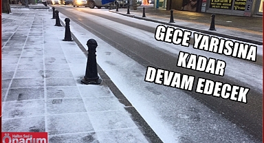 Uzunköprü'de Kar Yağışı Etkili Oluyor