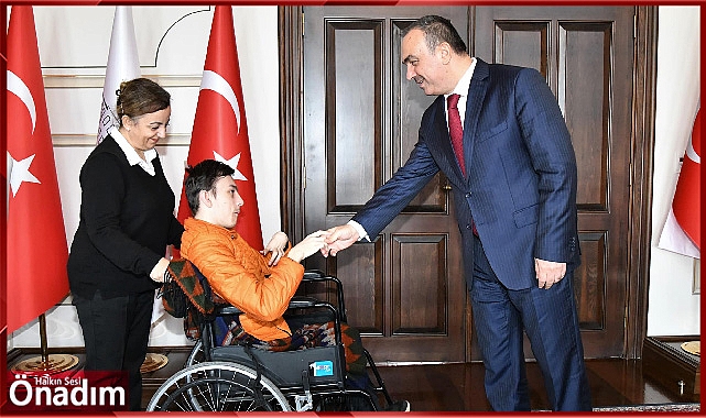 Türkiye Sakatlar Derneği Çerkezköy Şubesi Başkan ve Üyeleri Vali Soytürk’ü ziyaret etti