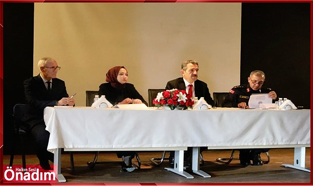 Vali Ekici, Muhtarlar İle Bir Araya Geldi