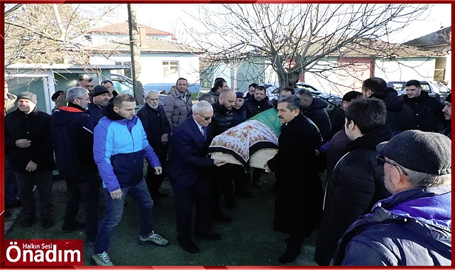 Vali Ekici, Özer Ailesine taziyelerini iletti.