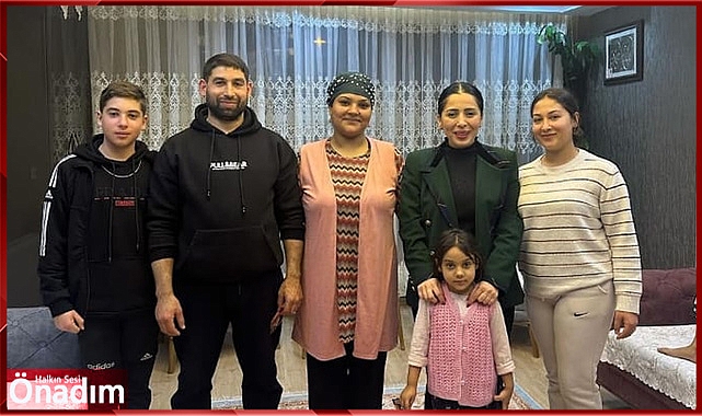 Belediye Başkan Adayı Buşra Taşkın’dan ev ziyaretleri