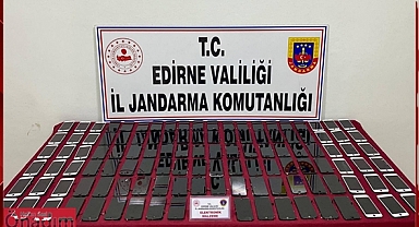 Kaçak Telefon Ekranlarına El Konuldu