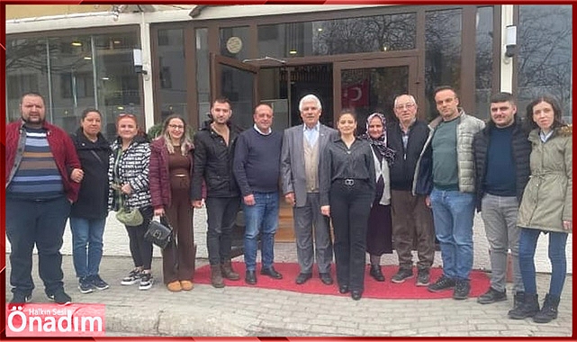 Muhtar Adayı Arzu Yıldırım ve ekibi hızla çalışmalarına devam ediyor