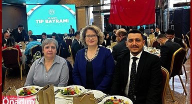 Tıp Bayramı Programına Yılın Hekimi ve Hemşiresi de Katıldı