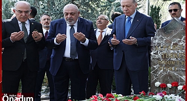 Başbuğ'un Vefatının 27. Yıldönümünde Cumhurbaşkanı Erdoğan, Alparslan Türkeş'in kabrini ziyaret etti
