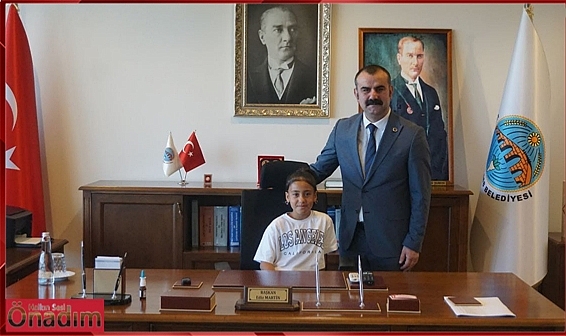 Başkan Martin Koltuğunu Buse’ye Devretti
