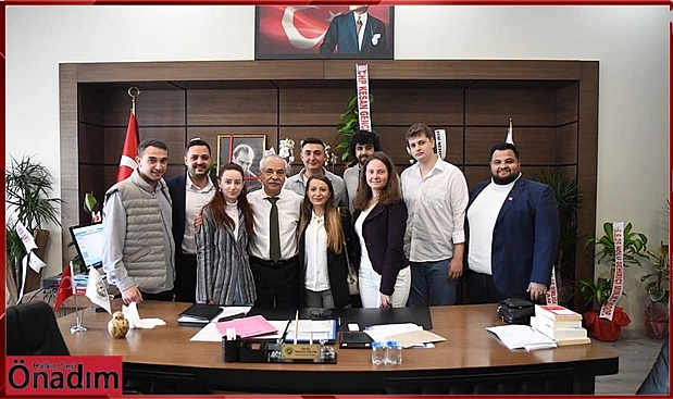 Başkan Özcan Partisinin Gençlik Kollarını Ağırladı