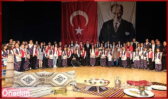 Dilimizin Zenginlikleri Kültür Merkezi’ne Sığmadı