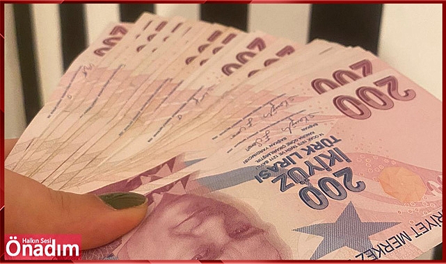 Emeklilerin bayram ikramiye ödemeleri bugün hesaplarına yatırılıyor