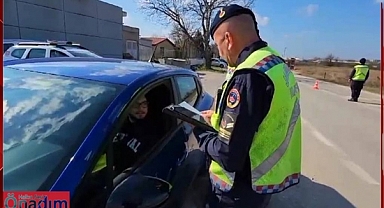 Jandarma Trafik Ekiplerinden Bayram Mesaisi