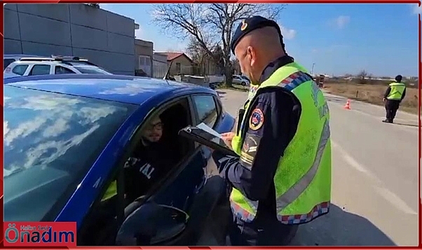 Jandarma Trafik Ekiplerinden Bayram Mesaisi