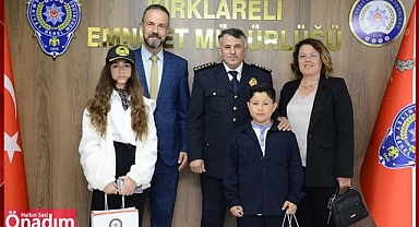 Öğrenciler Emniyet Müdürü’nün Makamına Oturdu