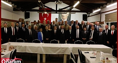 Önceki ve Yeni Meclis Üyeleri Bir Araya Geldi