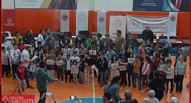 Uzunköprü’de Nefes Kesen Satranç Turnuvasının Kazananları Belli Oldu