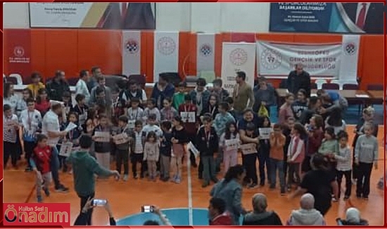 Uzunköprü’de Nefes Kesen Satranç Turnuvasının Kazananları Belli Oldu