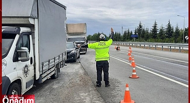 3 Araç Trafikten Menedildi