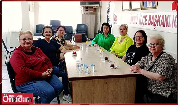 CHP’li Kadınlar Başkanlarını Seçmek İçin Sandık Başına Gidiyor