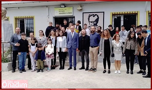 Recep Akdemir; “Öğrencilere Bir Işık Yakmasını Temenni Ediyorum”