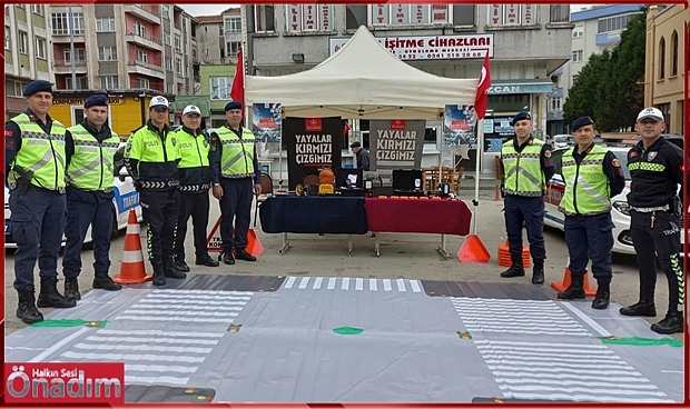 ‘Trafik Haftası’nda Trafik Polisi ve Trafik Jandarmasından Ortak Etkinlik