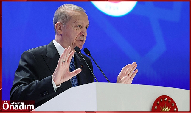 “Türk demokrasisi, yeni ve sivil anayasa yapma eşiğini aşacak güce, olgunluğa fazlasıyla sahiptir”
