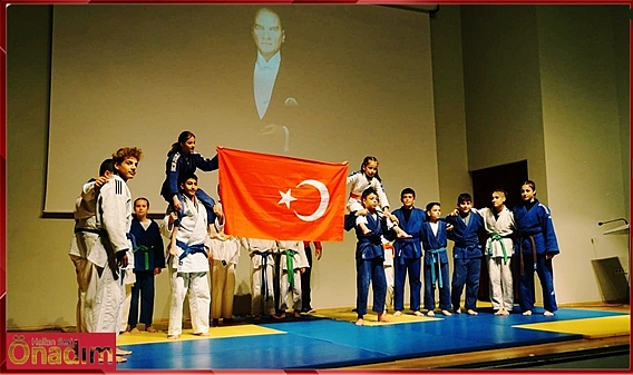 Uzunköprü'de 19 Mayıs Coşkusu Yaşandı