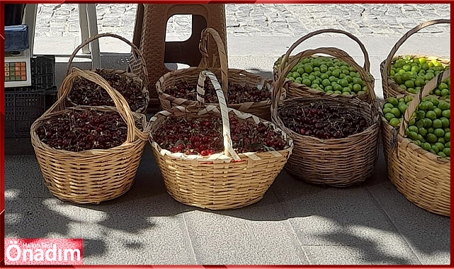 Yerli Karahıdır Kirazı tezgahlardaki yerini aldı